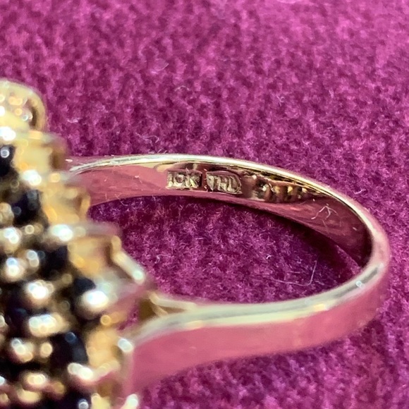 Kanchanaburi Sapphire Ring - Picture 5 of 6